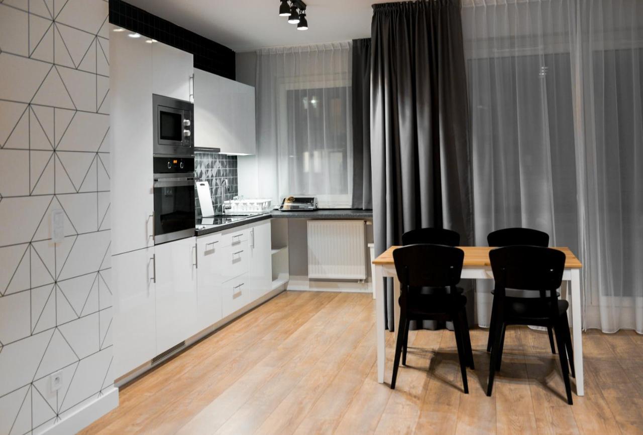 Crystal Guesthouse Warszawa Zewnętrze zdjęcie